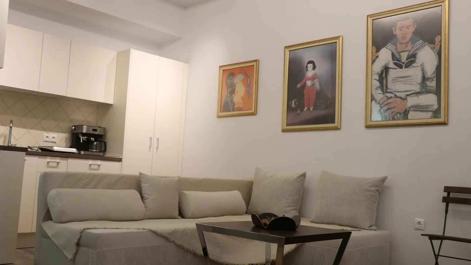 D2Suite Στα Λαδάδικα Θεσσαλονίκη Thessaloniki